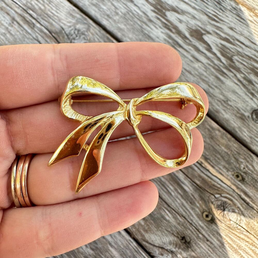 Vintage Jewelry Gold Tone Ribbon Bow brooch pin